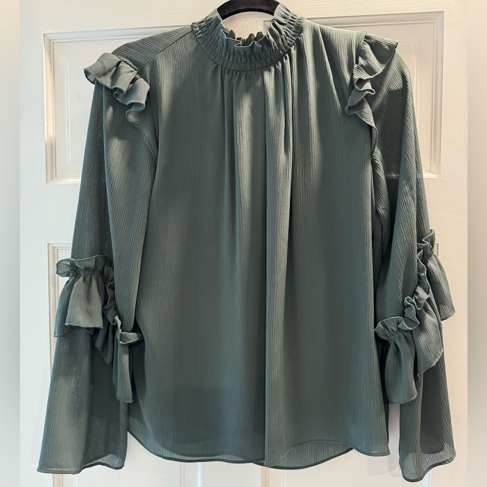 Beautiful Dalia Blouse